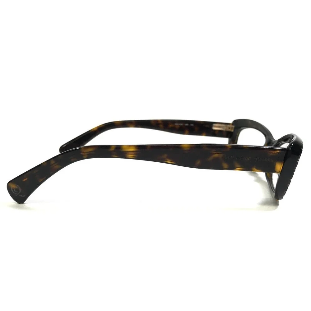 Alexander McQueen demo lenses